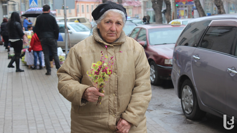 ქალთა დღე და ყვავილებით სავსე ქუჩები ახალციხეში [Photo]