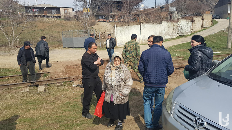 თამარაშვილის ქუჩაზე მოსახლოება მოკლე გზით ვეღარ ისარგებლებს [Photo]